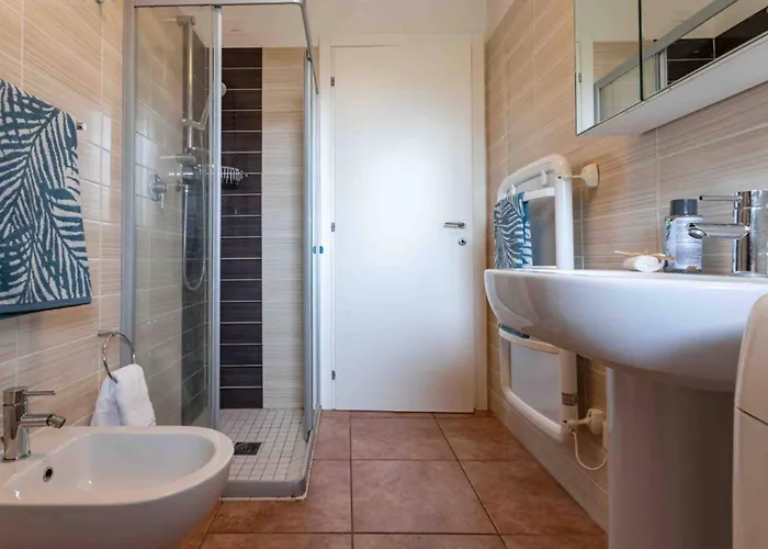 Apartmán Homely With Swimming Pool In A Village