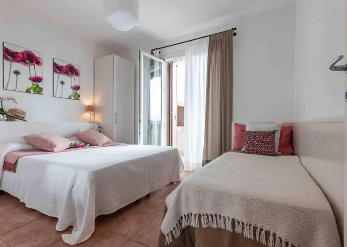 Homely With Swimming Pool In A Village Apartmán *