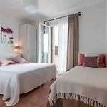Homely With Swimming Pool In A Village Διαμέρισμα *